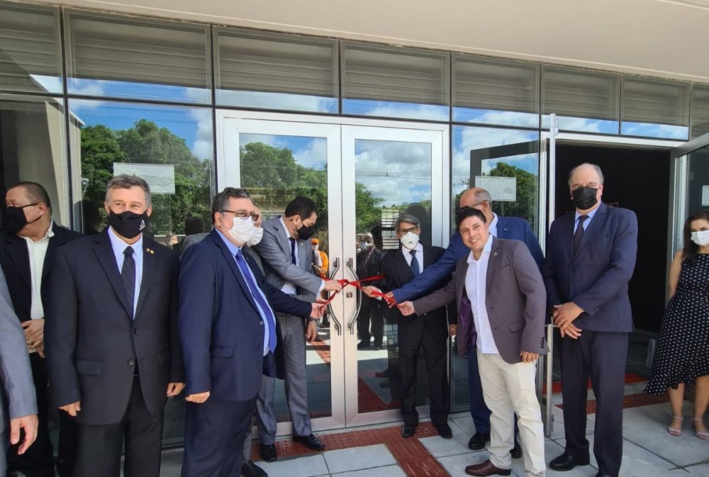 Prefeito participa da inauguração do novo Fórum Nelson Hungria de Além Paraíba