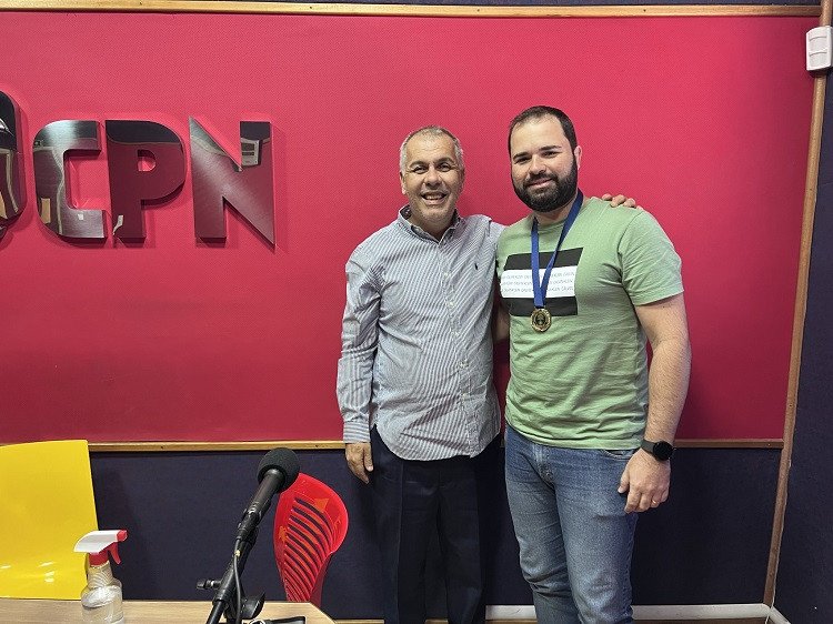 LOCOMOTIVA RECEBE PRÊMIO DE MELHOR DO ANO NO SEGMENTO BAR E ENTRETENIMENTO