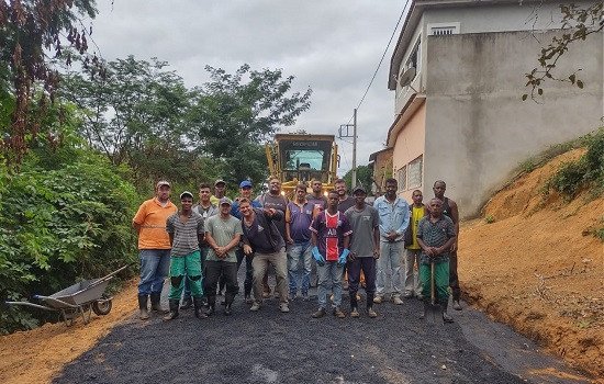 Prefeitura finaliza o asfaltamento da Rua Projetada, em Angustura