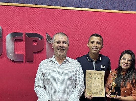 Padaria Império do Pães, localizada na Terra do Santo, recebeu prêmio Destaque do Ano e considerada uma das melhores da região.