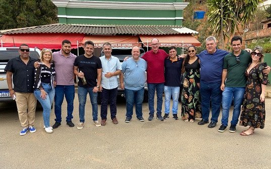 Prefeito e lideranças se reuniram em Fernando Lobo reafirmando apoio aos pré Candidatos Misael Varela para Deputado Federal e Grego para Deputado Estudual