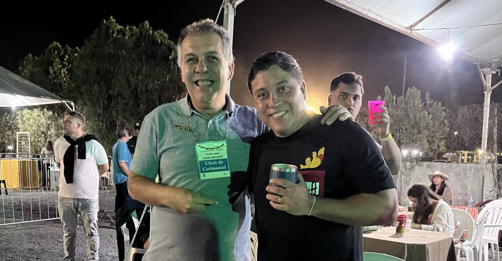 FEXPO 2022: Luiza Sonza levou multidões ao Parque de Exposições, com recorde de ônibus e vans de outra cidade. O sábado da FEXPO entrou para a história.