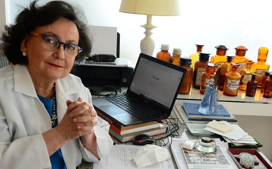 Margareth Dalcolmo é eleita para prestigiadíssima Academia Nacional de Medicina. A Pneumologista e Pesquisadora é das mais importantes Médica do mundo e foi a referência durante o auge da pandemia de COVID-19