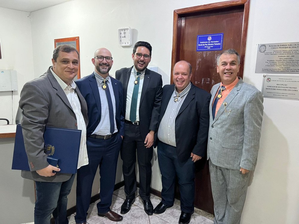 Vereadora homenageou com mais importante Comenda outorgada pelo Município a dois dos maiores Advogados de Minas e do Brasil