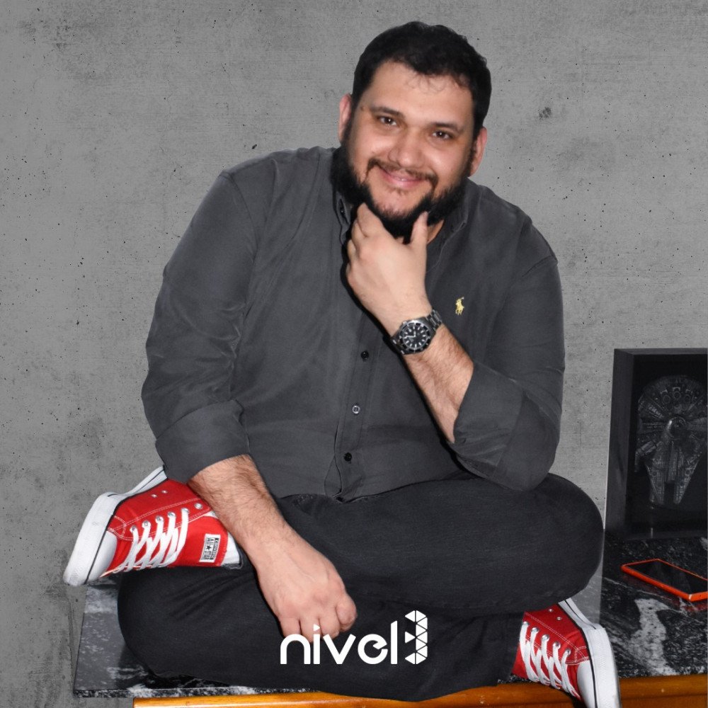 CEO da Nível 3 destaca-se como uma das mais importantes lideranças empresariais de Além Paraíba. Clérinho Rios insere a cidade no mercado da tecnologia e informática