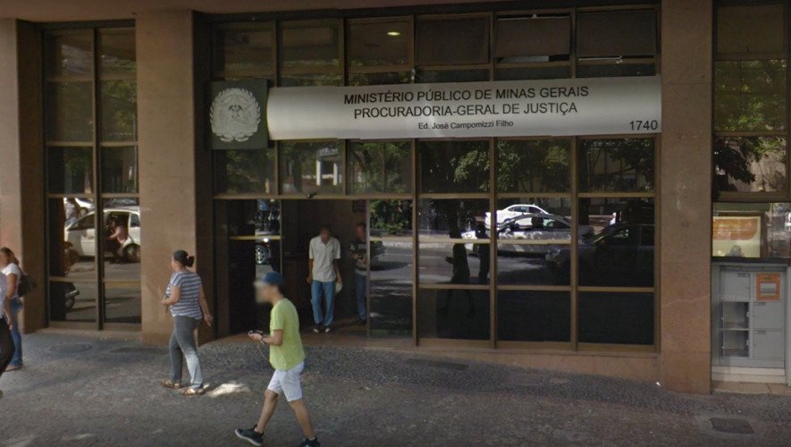 Hospital São Salvador: MINISTÉRIO PÚBLICO DA SAÚDE E POLÍCIA ANTI CRIME ORGANIZADO (GAECO) CUMPREM 9 MANDADOS DE BUSCA E APREENSÃO NA CASA DO EX PROVEDOR, DA EX ADMINISTRADORA, EX CHEFE DE RH E OUTROS. PELO MENOS UMA PRISÃO FOI PEDIDA.