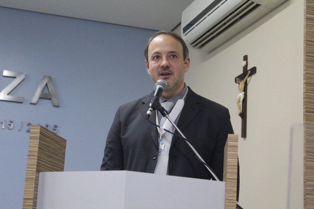 Personalidades receberam a Medalha da Ordem do Mérito Legislativo em marcante solenidade. Veja as fotos do evento