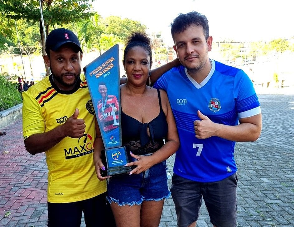 Festival Jorge Eduardo de Futebol reuniu muitos atletas e público no Vassourão