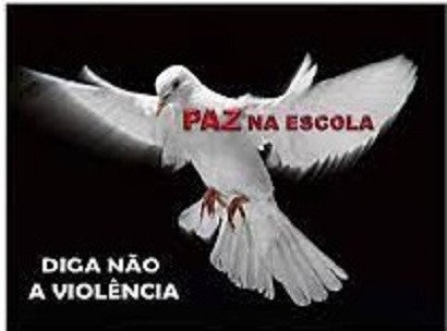 Secretária de Educação compareceu nas emissoras de rádio e falou sobre providências para mitigar eventuais atos de violências nas Escolas