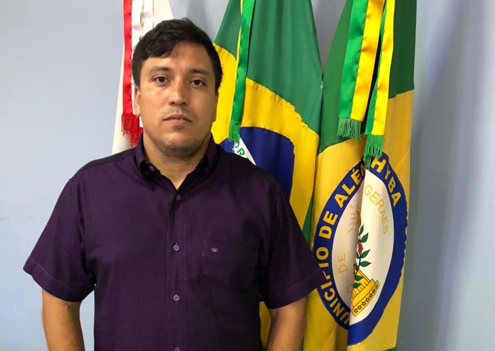 Prefeito se manifesta, faz agradecimentos, ressalta importância da vacinação após OMS ter suspendido a emergência sanitária pela COVID-19