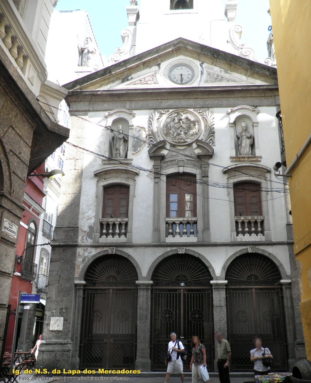 Graças ao trabalho do Empresário Cláudio Castro histórica Igreja da Lapa dos Mercadores reabre amanhã após reforma