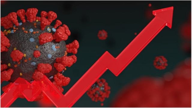 Sem casos graves: Mesmo com a alta de casos de COVID-19, Ministério da Saúde não muda protocolos e recomenda apenas atenção