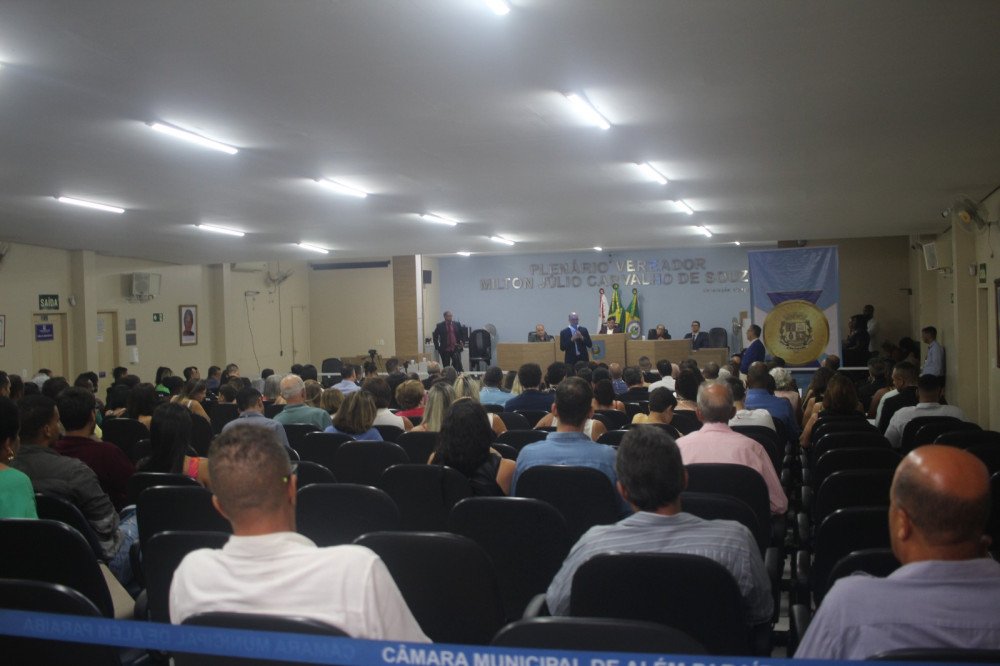Medalha da Ordem do Mérito Além-paraibano foi entregue em prestigiada solenidade na noite de 24 de novembro