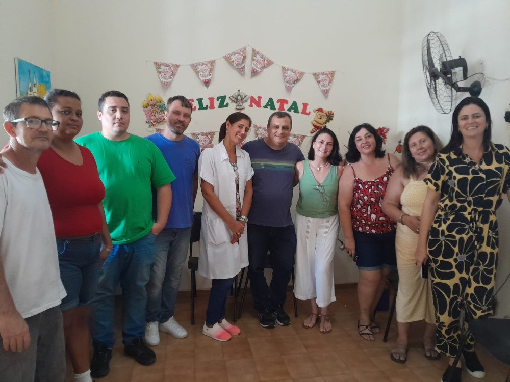 Secretaria de Saúde realizou tradicional almoço de Natal com os usuários do CAPS e equipe