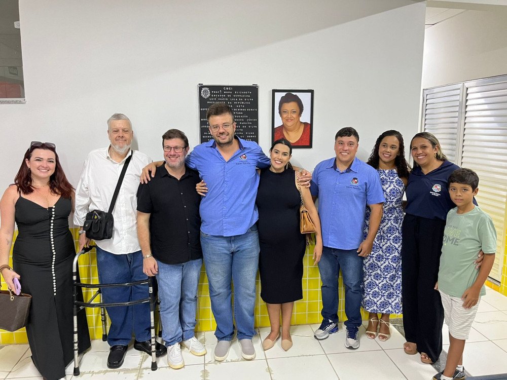 Creche do Goiabal (Centro Municipal de Educação Infantil) Professora Mara E. Caçador de Cerqueira foi inaugurada com festa na noite de 5 de janeiro