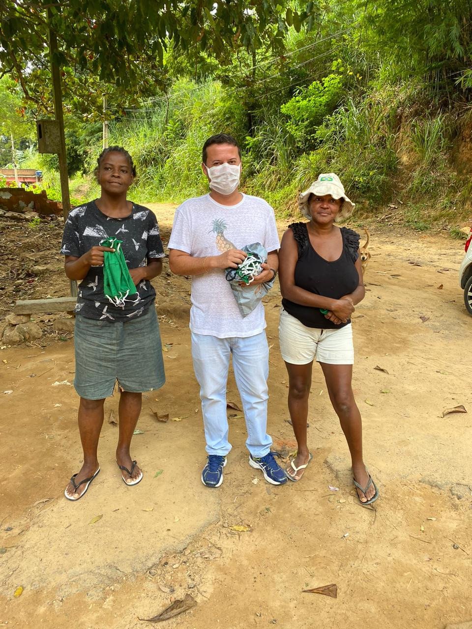 Agentes de Saúde começam a distribuiram máscaras para a população