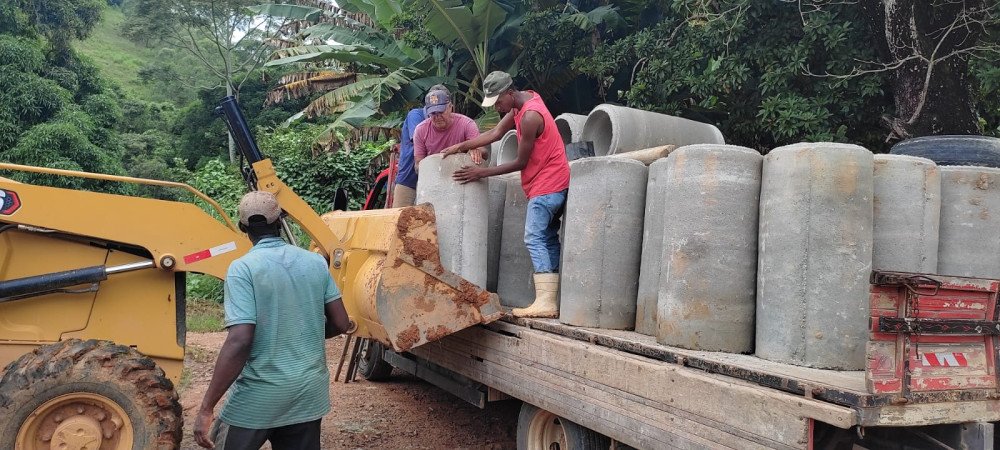 Estrada principal de Angustura receberá manilhamento para vasão de águas de chuvas.