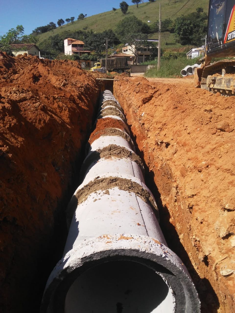 Avança rapidamente a drenagem no Santa Marta atendendo a pedido da população