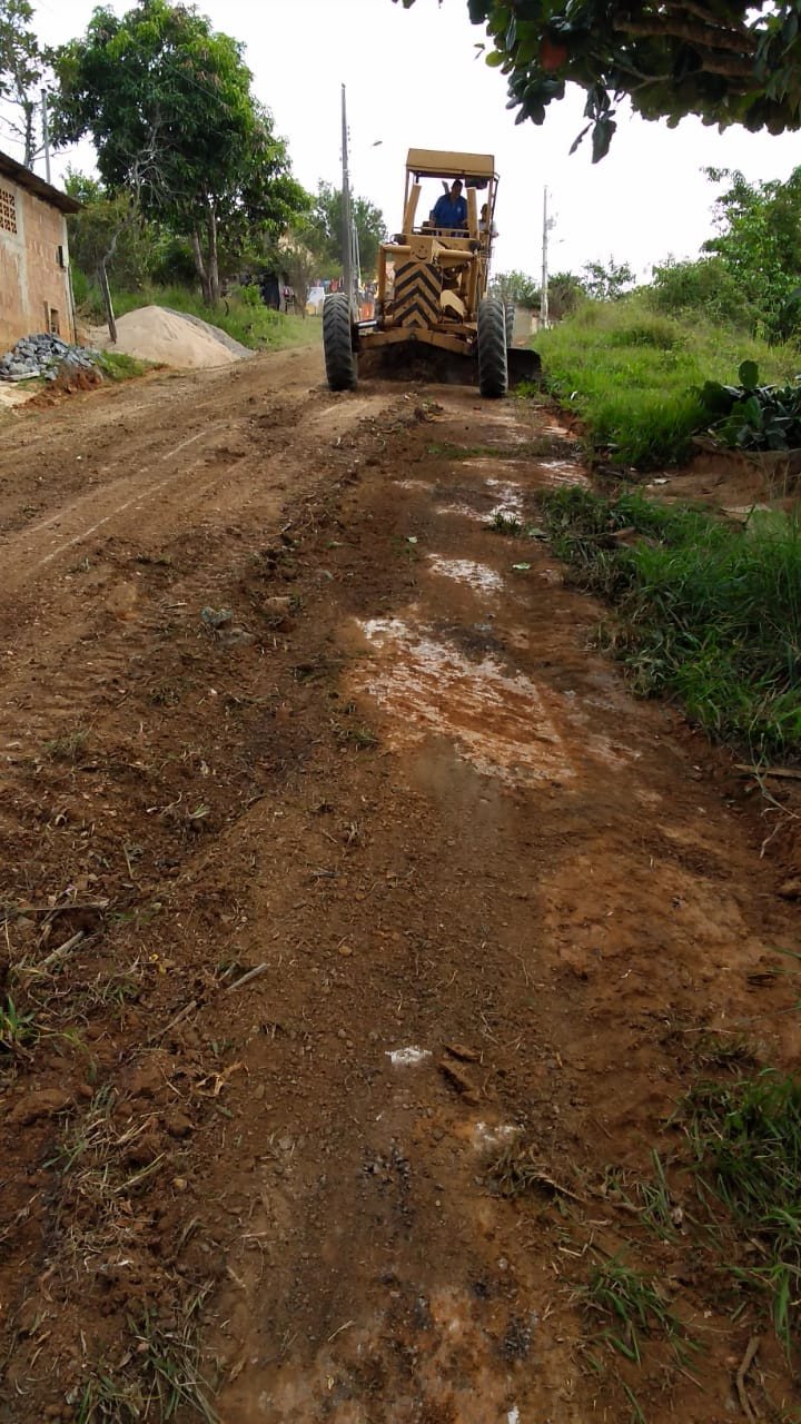MAIS UMA GRANDE CONQUISTA PARA A POPULAÇÃO: COMEÇOU A PAVIMENTAÇÃO DO CAMPO ALEGRE