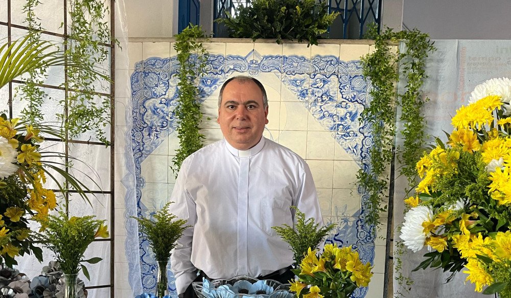 Após 3 anos em Além Paraíba e 25 anos de Sacerdócio, Padre Edmilson deixa a Paróquia de São José este mês