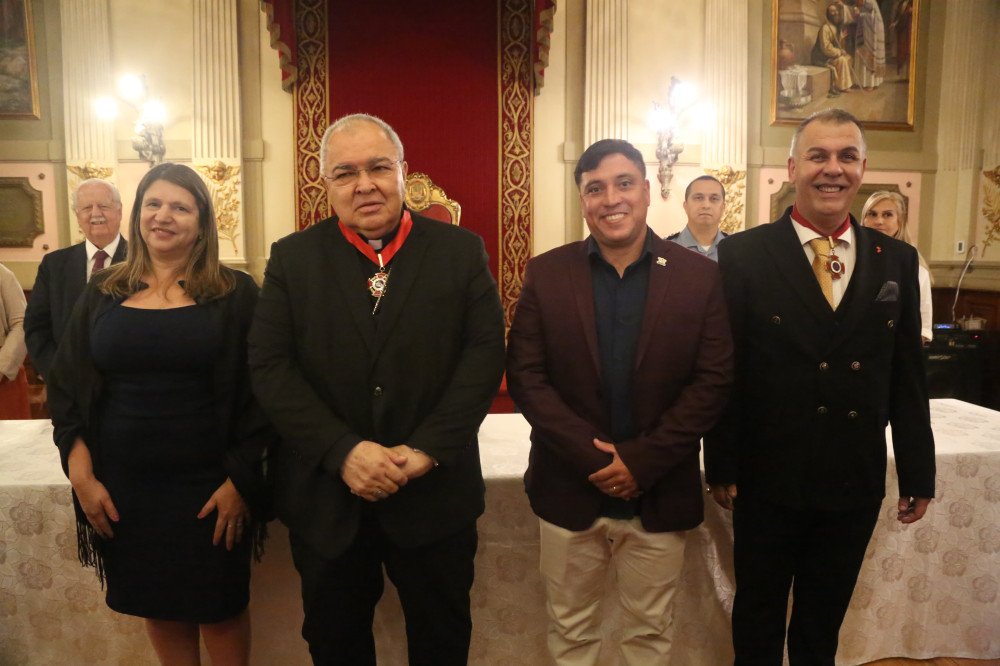 Confira todas as fotos: Prefeito Miguelzinho faz a entrega da Medalha da Inconfidência a Dom Orani Tempesta, um dos mais queridos Cardeais Brasileiros