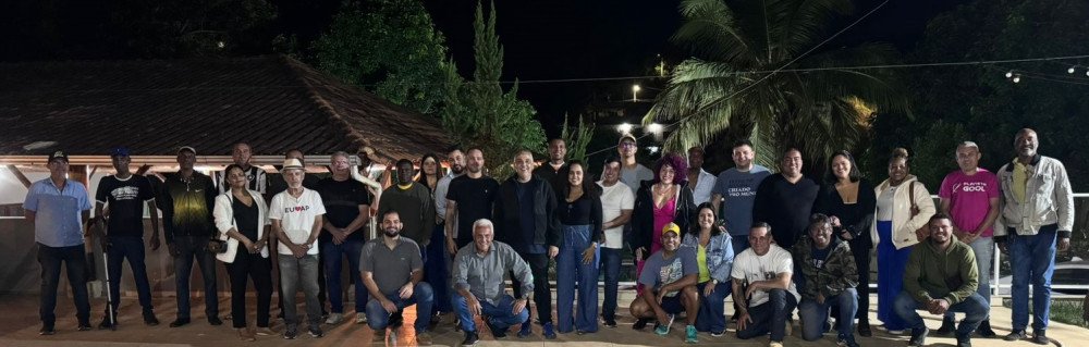 Pré Candidatos Lu e Kadu tiveram reunião na noite de ontem com seus pré candidatos a Vereador, dos 3 partidos que os apoiam