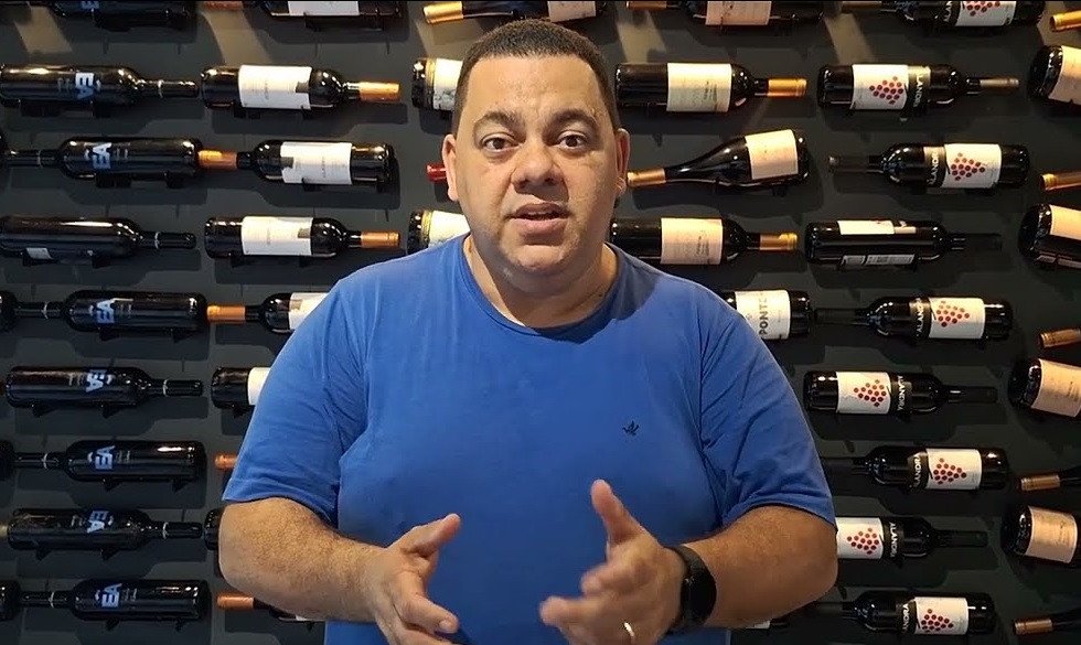 O consagrado restaurante Adega Rubi inaugurará sua unidade em Além Paraíba provavelmente em 9 de agosto