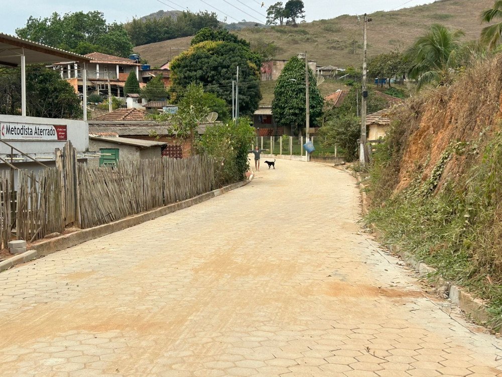 Vila do Aterrado está toda calçada. Inauguração oficial será em 24 de agosto