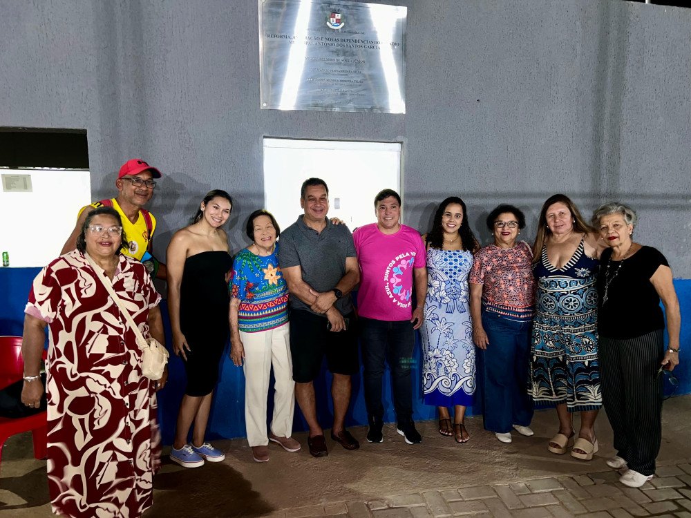 VEJA AS FOTOS: Praticamente reconstruído, Estádio Municipal é apresentado a população. Antônio dos Santos Garcia e ícones do Esporte Além-paraibano foram homenageados