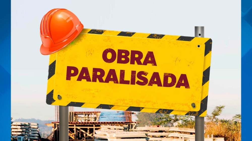 Cobertura da Quadra do Municipal está definitivamente paralisada. Construtora já retirou o equipamento
