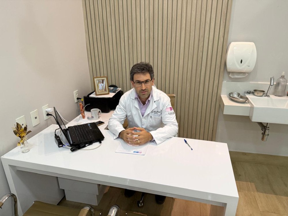 Dr. Pedro Henrique Almeida é a grande Referência em Otorrinolaringologia em Além Paraíba e região