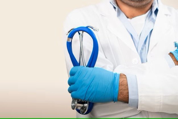 REVOLTA DOS JALECOS: Após ameaça de Greve, Prefeitura contrata empresa para gerir o Pronto Socorro a Médicos vão para as redes sociais enfurecidos