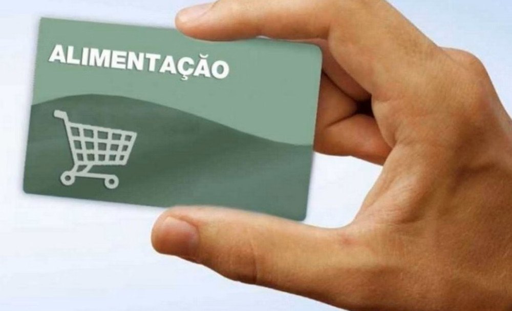 Dia do Trabalho: Prefeitura faz projeto dobrando valor do Vale Alimentação. Plano de Cargos dos Servidores segundo Dr. Paulo ainda não é possível