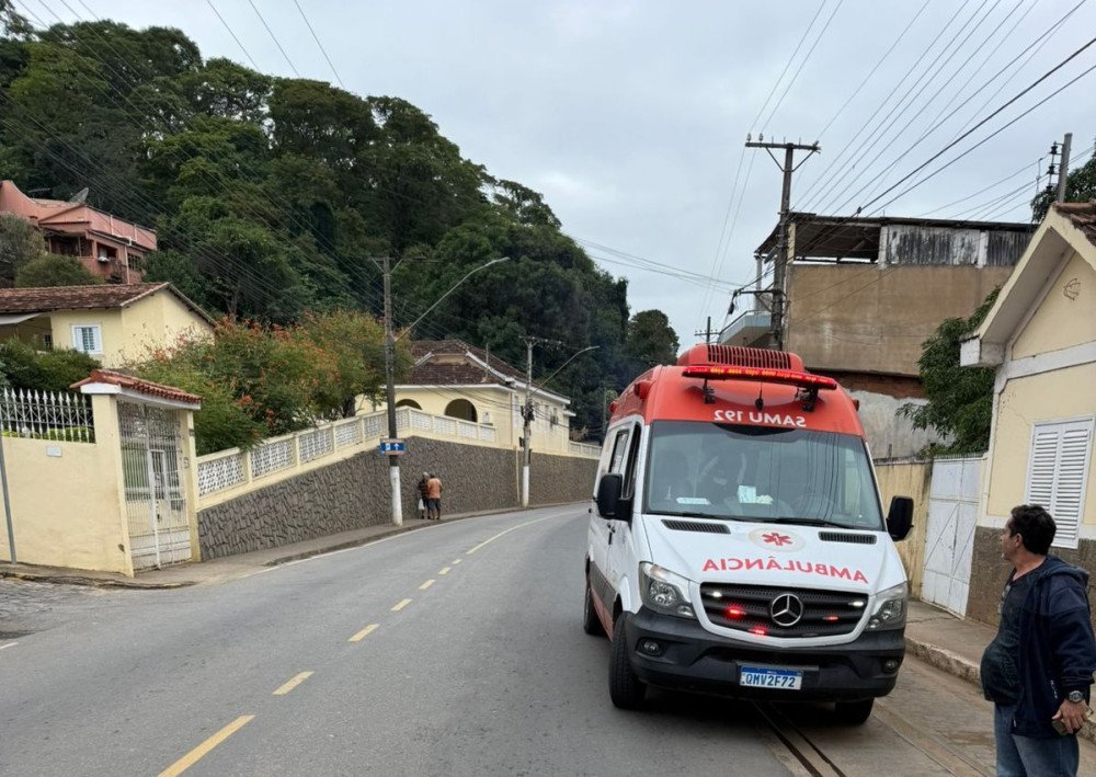 Mais um acidente grave no retão da rua Capitão Mendes, Decepcionada com Vereadores, população vai direto ao Prefeito solicitar colocação de quebra molas