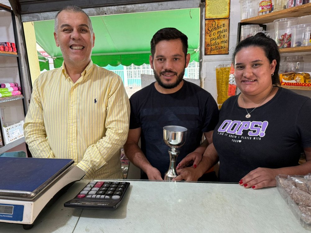 HORTI FRUTI JARDIM PARAÍSO FOI CONSIDERADO O MELHOR DO ANO, RECEBEU PRÊMIO E SE TORNOU UMA REFERÊNCIA EM SEU SEGMENTO