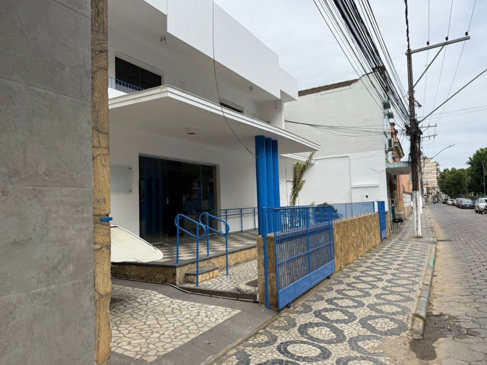 SECRETARIA DE SAÚDE VAI SE MUDAR PARA AMPLA CASA NO CENTRO DA CIDADE. NÃO SE SABE O QUE SERÁ INSTALADO NO PRÉDIO ATUAL NA ILHA RECREIO