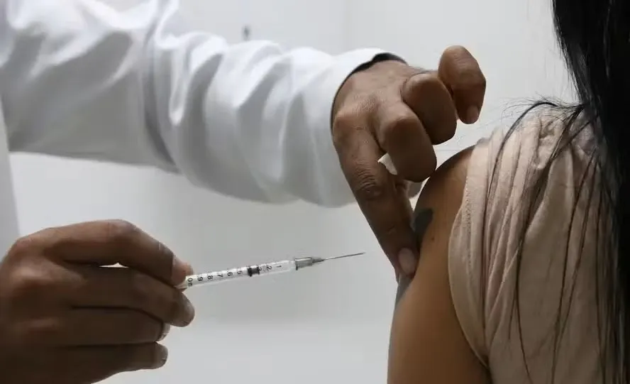 CASOS GRAVES DE COVID 19 AUMENTAM EM VÁRIOS ESTADOS DO PAÍS