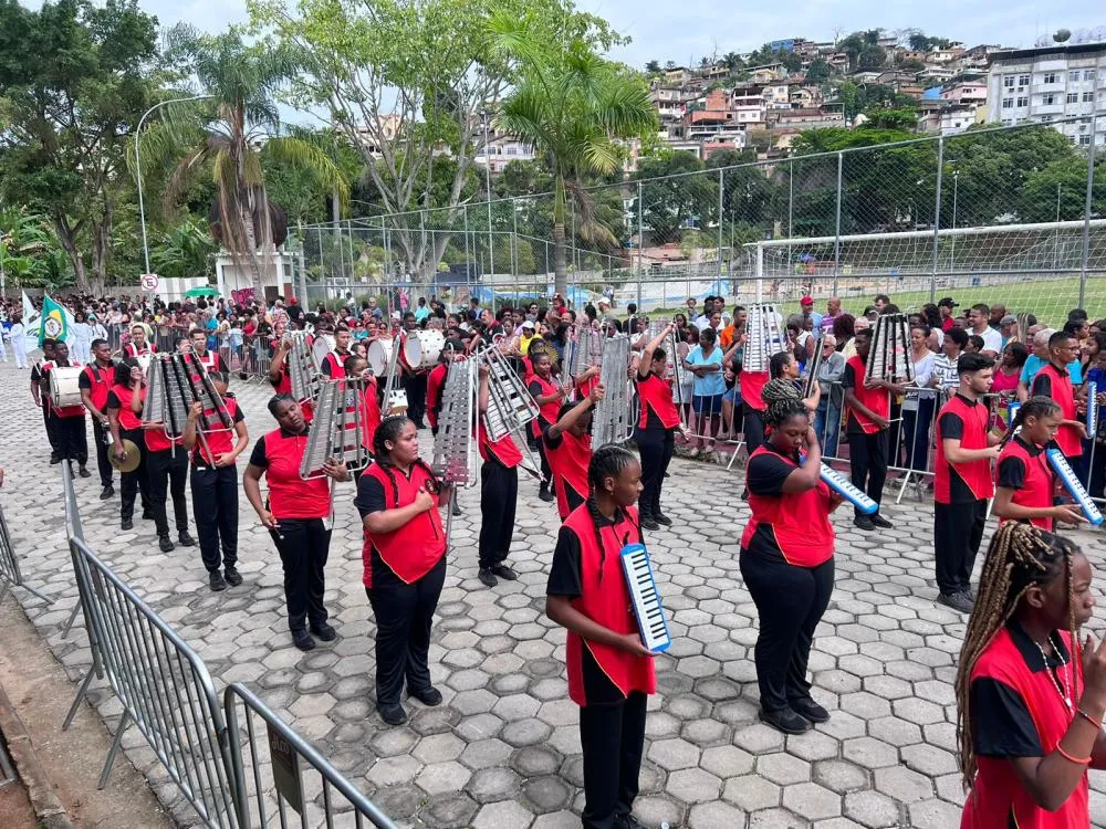 DESFILE ESCOLAR DO ANIVERSÁRIO DA CIDADE SERÁ NA ILHA DO LAZARETO, DIA 27