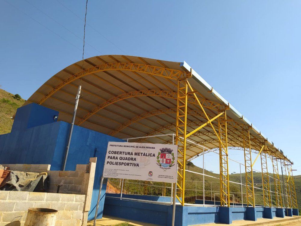 Obras de cobertura da quadra da Terra do Santo entram em fase final
