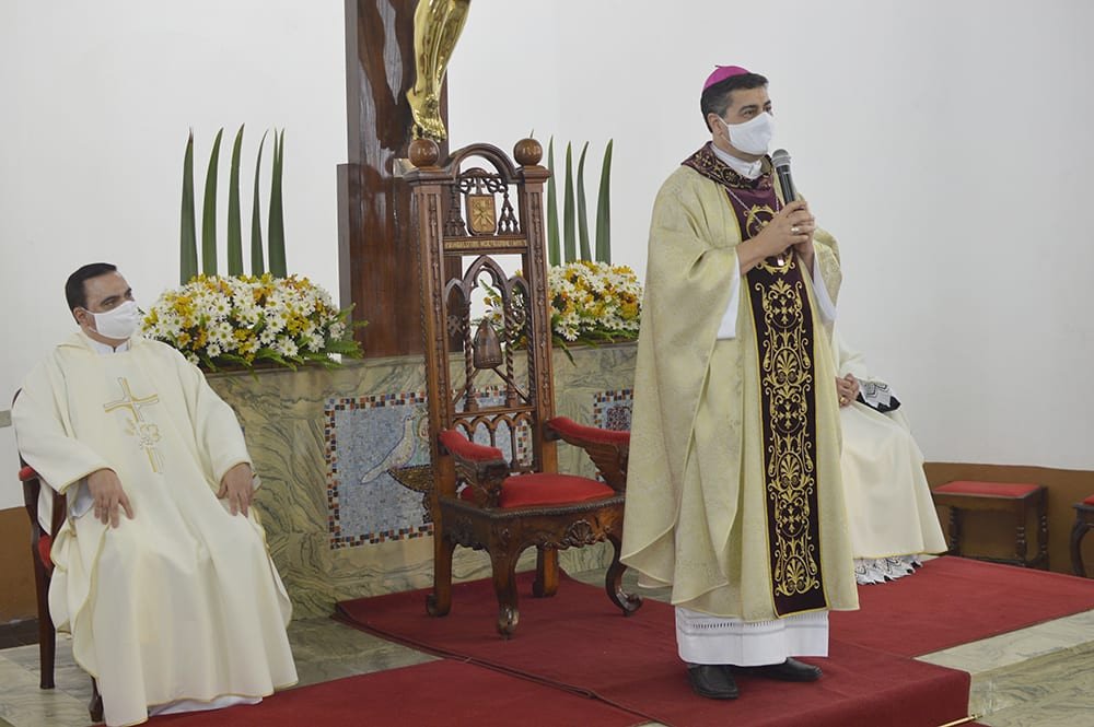 Bispo de Leopoldina, Dom Edson Oriolo completa 5 anos de Episcopado e é homenageado na Catedral de São Sebastião, em Leopoldina
