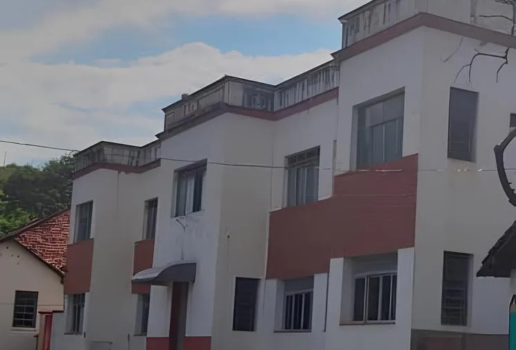 SECRETARIA DE EDUCAÇÃO VAI PASSAR A FUNCIONAR NO PRÉDIO DO ANTIGO COLÉGIO ALÉM PARAÍBA