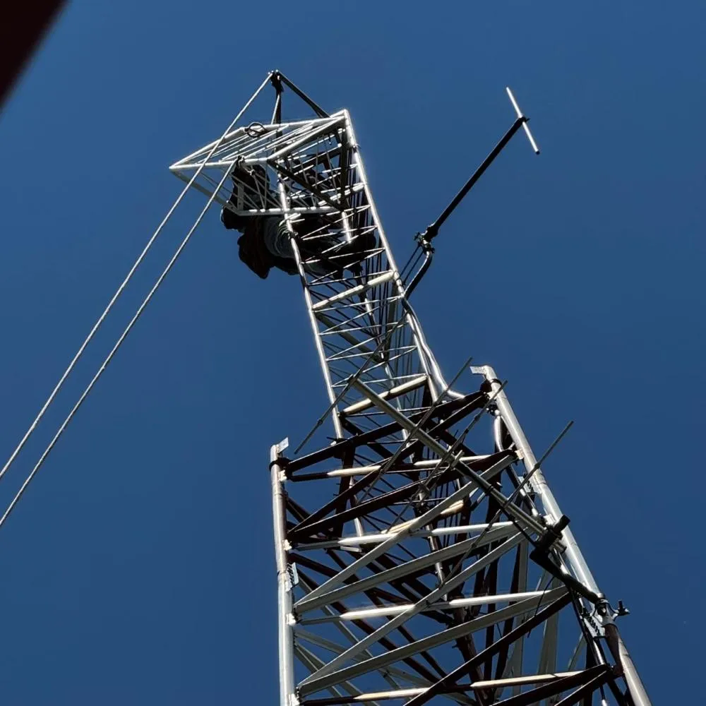 RÁDIO CPN FM 100,9 INSTALA SUAS NOVAS ANTENAS QUE FARÃO O SINAL DA EMISSORA CHEGAR MAIS LONGE