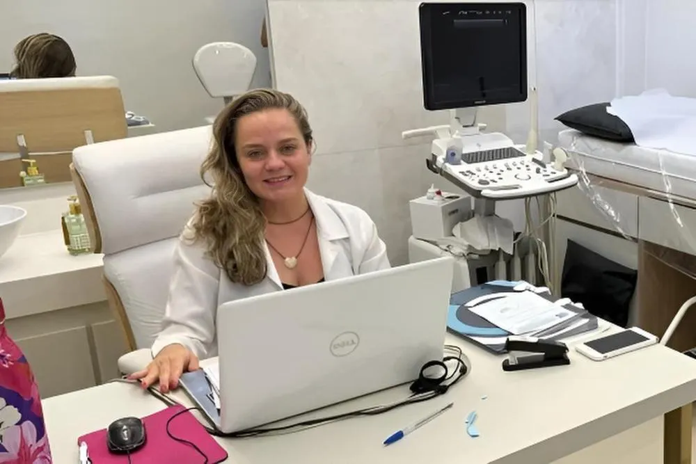 DRA. ELISA FERREIRA, RADIOLOGISTA RENOMADA NA REGIÃO JÁ ESTÁ EM NOVO CONSULTÓRIO