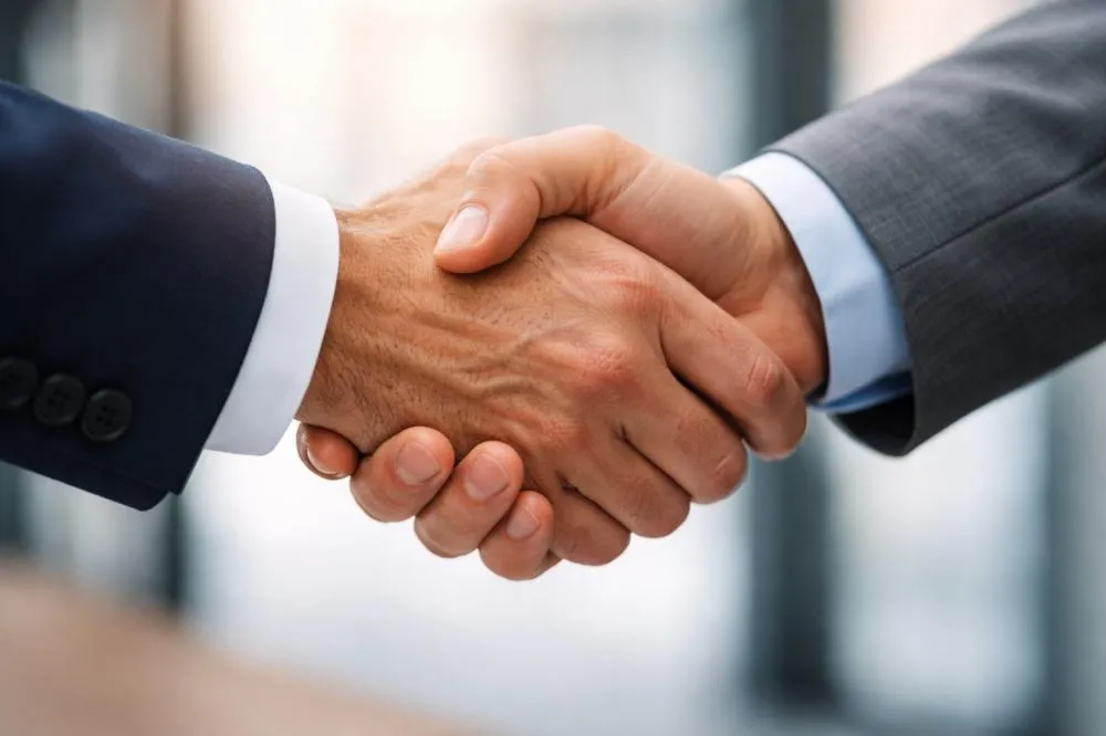 NENO E MATEUS SE UNEM PARA A PRESIDÊNCIA DO APTC. AMBOS ERAM CANDIDATOS MAS RESOLVERAM SE UNIR NUMA ÚNICA CHAPA