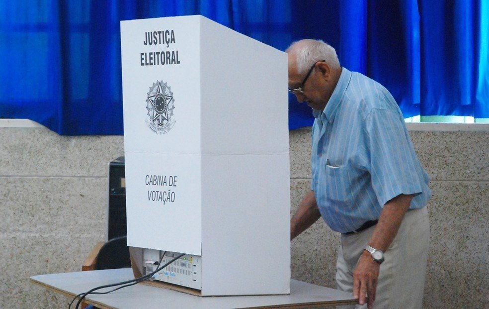 Entenda como vai funcionar o horário preferencial de votação nas eleições de domingo.