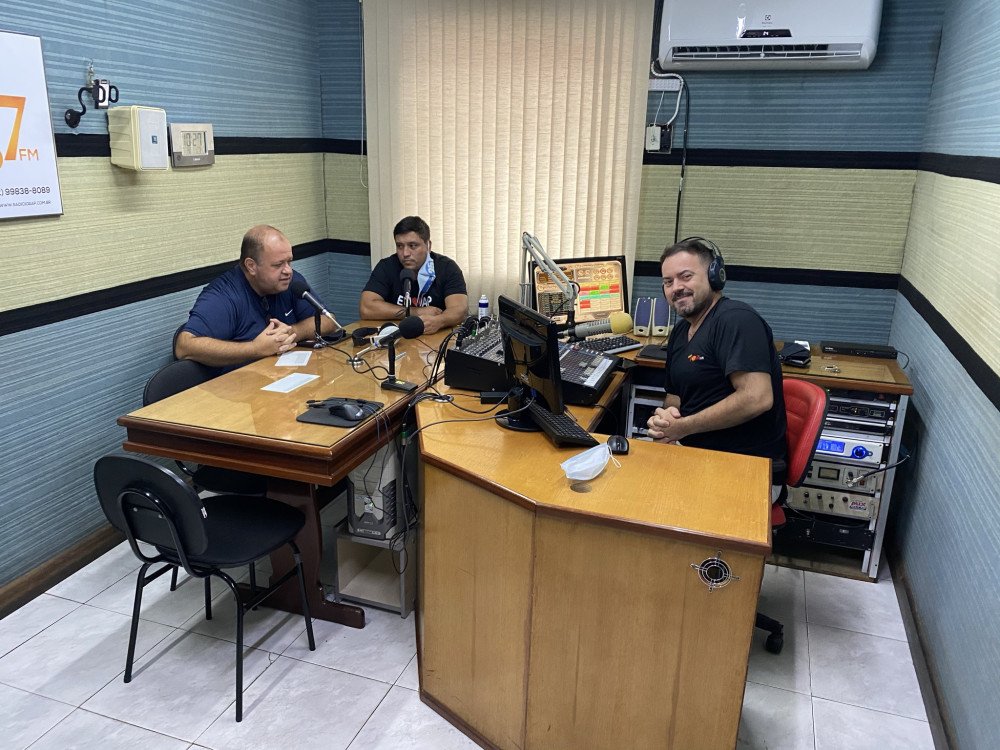 Miguel e Dedé deram entrevistas nas emissoras de Rádio e pretendem ir bairro a bairro agradecendo os votos