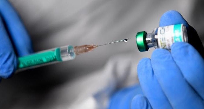 Prefeito está em entendimentos para compra da vacina contra a COVID-19, CASO A UNIÃO OU O ESTADO NÃO SUPRAM O MUNICÍPIO EM TEMPO HÁBIL