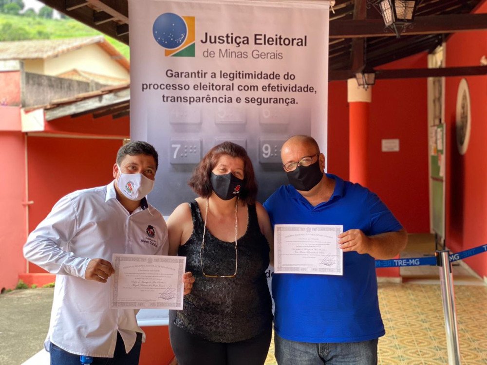 Prefeito Miguel Belmiro e seu vice são Diplomados pela Justiça Eleitoral.