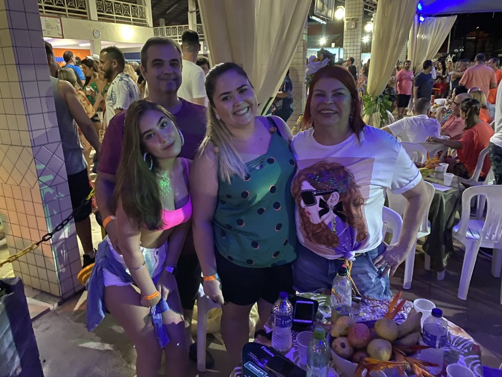 CIDADE: APTC REALIZA A NOITE TROPICALO MELHOR BAILE DE CARNAVAL DA REGIÃO