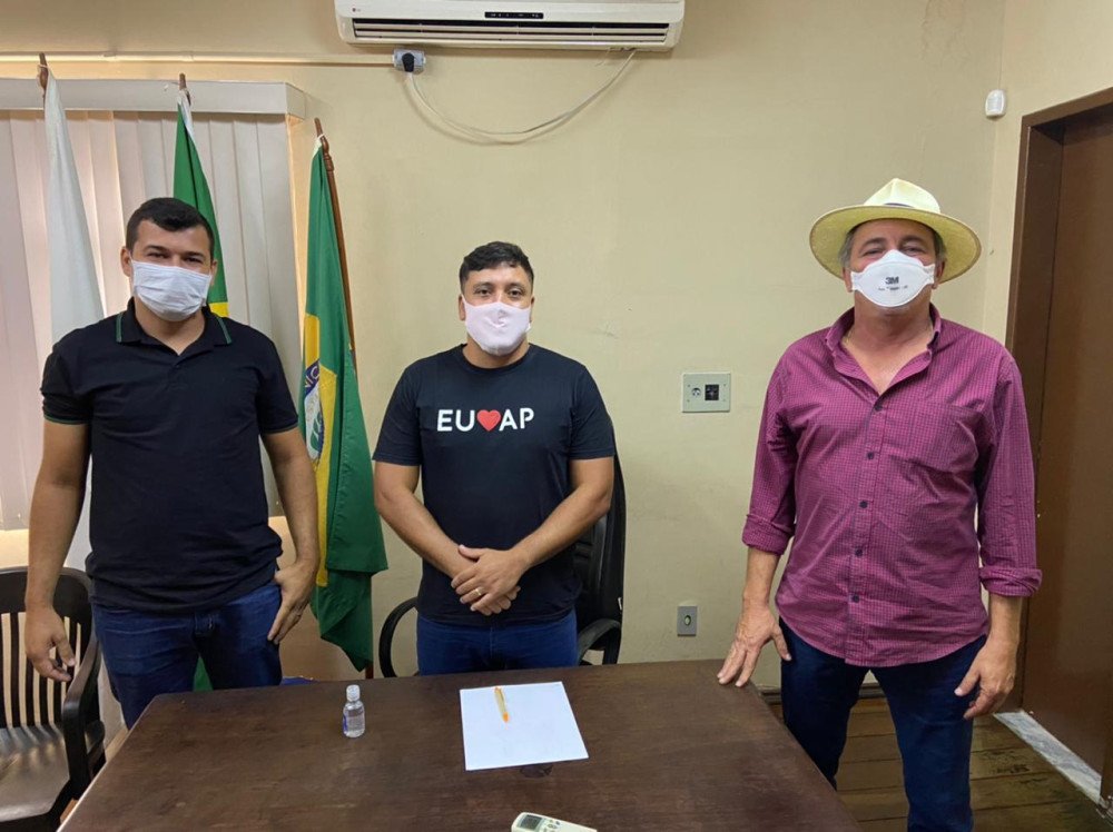 Prefeito de Sapucaia e vice do Carmo se reuniram com o Prefeito de Além Paraíba. Municípios vizinhos também endurecem as restrições em suas cidades